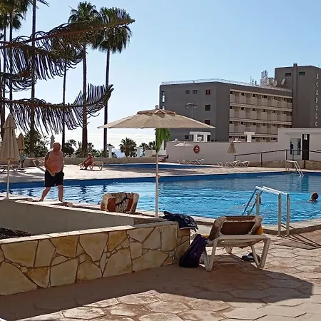 Your Terrace On The Ocean شقة