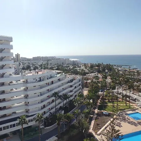 Your Terrace On The Ocean شقة